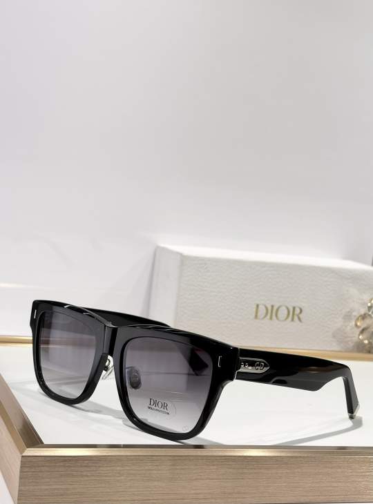 Picture of Dior Sunglasses _SKUfw76299495fw